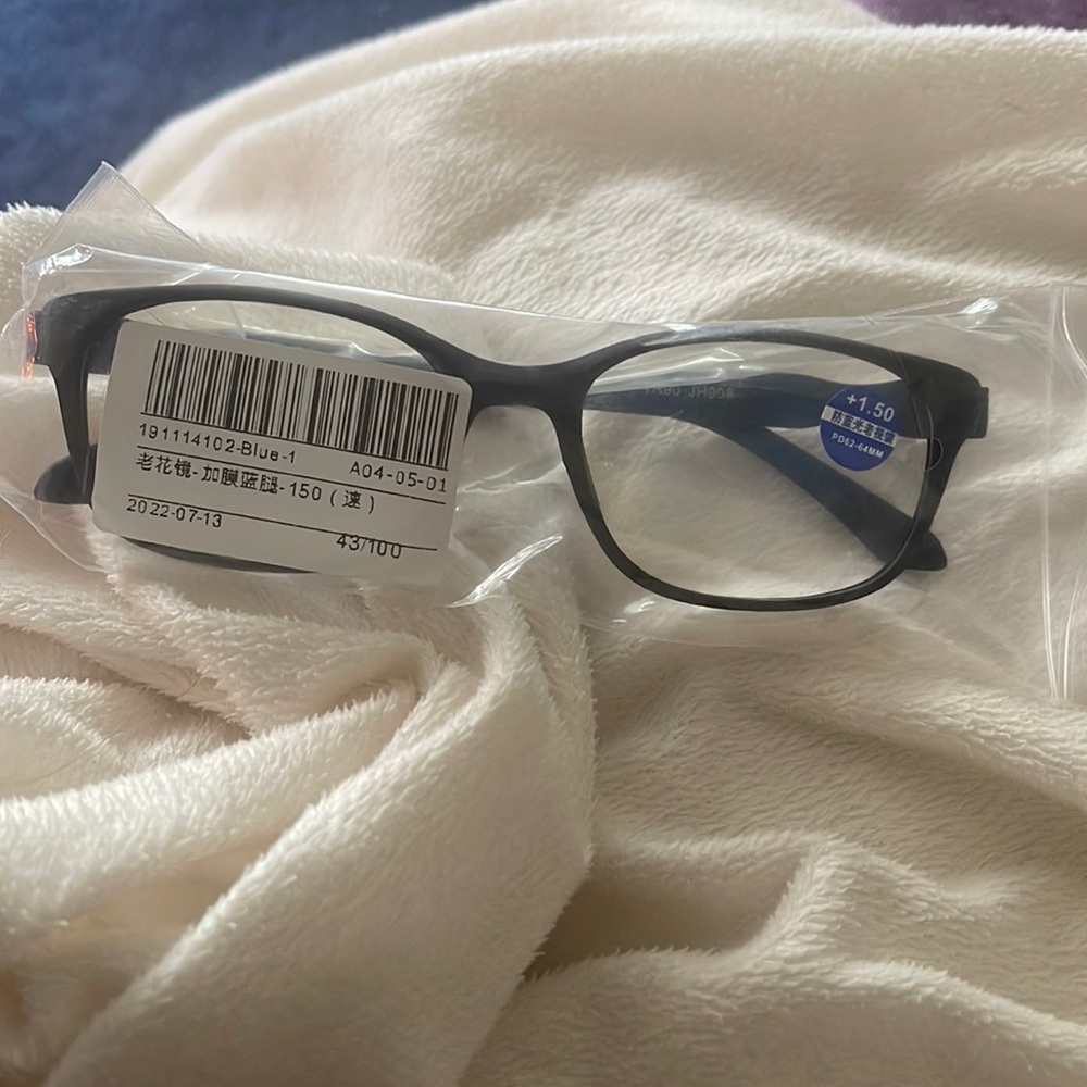 Glasses +1.50